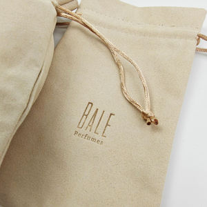 Sacs cadeaux en microfibre de soie recyclable avec logo imprimé personnalisé, petits sacs cadeaux de luxe pour bijoux, parfums, cadeaux de mariage, pochette à cordon en soie - Product Image 2