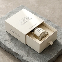 Boîte à parfum rigide blanche de luxe personnalisée avec emballage écologique réutilisable pour les cosmétiques, les soins de la peau et les parfums
