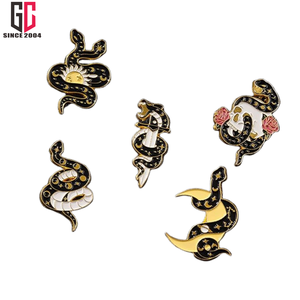 15 ans usine personnalisé 2025 ans Punk serpent dessin animé Animal émail épinglette métal artisanat badge - Product Image 6
