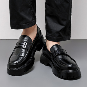 Fabrication de chaussures décontractées sur mesure pour hommes, baskets en cuir véritable avec empiècements en daim, baskets de skateboard personnalisées - Product Image 3