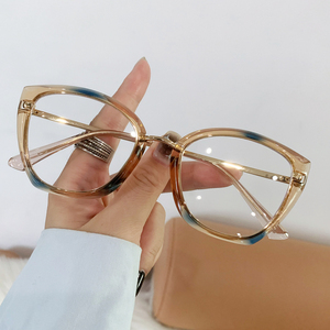 <span class=keywords><strong>Occhiali</strong></span> <span class=keywords><strong>da</strong></span> <span class=keywords><strong>Vista</strong></span> Retrò Cat Eye 2025 con Montatura TR90, Lenti Fotocromatiche Anti-Luce Blu, Alla Moda e Funzionali - Product Image 5