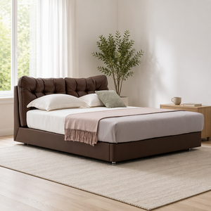 Cabecera Acolchada Tapizada con Botones, Base de Plataforma Baja, Cuero PU Color Chocolate, Patas de Metal, para Recámara Principal de Hotel - Product Image 3