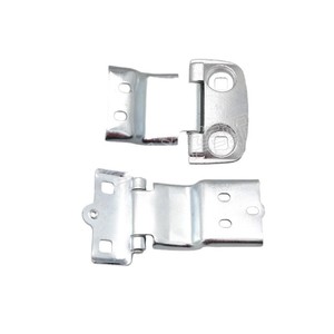 บานพับประตูหลัง Fiat Ducato รุ่น 138888308 ผลิตจากโลหะผสมสังกะสี 4 รู เปิดได้ 180 องศา สำหรับเปลี่ยนประตูรถตู้ (คู่) - Product Image 1