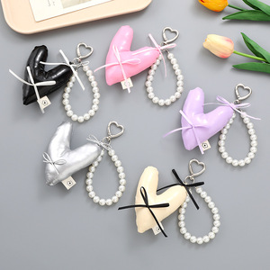 Porte-clés de poignet perlé tendance en cuir PU avec pendentif cœur rembourré, breloque de sac pour femme, accessoire de sac et de voiture - Product Image 2