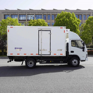 Camion frigorifique <span class=keywords><strong>de</strong></span> 5 tonnes pour la livraison <span class=keywords><strong>de</strong></span> <span class=keywords><strong>viande</strong></span> et <span class=keywords><strong>de</strong></span> poisson congelés, refroidissement léger 4x2, personnalisé en usine - Product Image 4