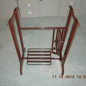 Nouvelle table et support en acier pour machine à surjeter - Usage domestique et <span class=keywords><strong>usine</strong></span> <span class=keywords><strong>de</strong></span> <span class=keywords><strong>fabrication</strong></span> - Product Image 2