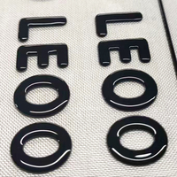 Patchs de vêtements personnalisés en caoutchouc et silicone à transfert de chaleur logo en relief 3d étiquettes sans étiquette en vinyle à repasser pour T-shirts