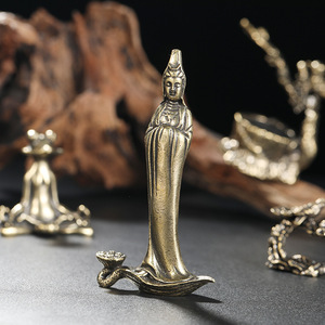 Figura de Bodhisattva Guanyin de latón, escultura de bronce macizo, adorno hecho a mano para decoración del hogar, regalo para sala de estar - Product Image 4
