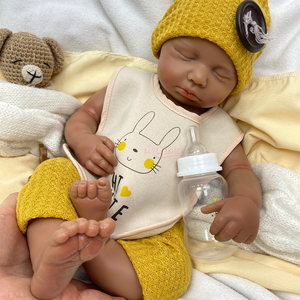 ตุ๊ก<span class=keywords><strong>ตา</strong></span>ซิ<span class=keywords><strong>ล</strong></span>ิโคนรีบอร์นผิวสีเข้ม <span class=keywords><strong>ข</strong></span>นาด 20 นิ้ว รุ่น LouLou <span class=keywords><strong>ตา</strong></span><span class=keywords><strong>ปิด</strong></span> แสดงอารมณ์สมจริง สำหรับผู้เชี่ยวชาญด้านการบำบัดและผู้ช่วยด้านสุ<span class=keywords><strong>ข</strong></span>ภาพจิต - Product Image 1