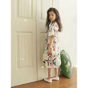 Articles les plus vendus Robes de demoiselle d'honneur pour enfants style coréen d'été avec de belles fleurs pour les vêtements de boutique pour enfants - Product Image 2