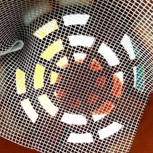 Almohadilla de malla de plástico blanca de 100 cm x 100 cm para la parte inferior de macetas, prevención de fugas de tierra, diseño de orificios cuadrados - Product Image 5