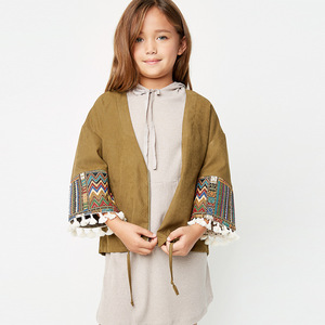 Giacche all'ingrosso all'ingrosso giacche da ragazza Kurti Design Outdoor con maniche a nappa nel negozio Online - Product Image 1