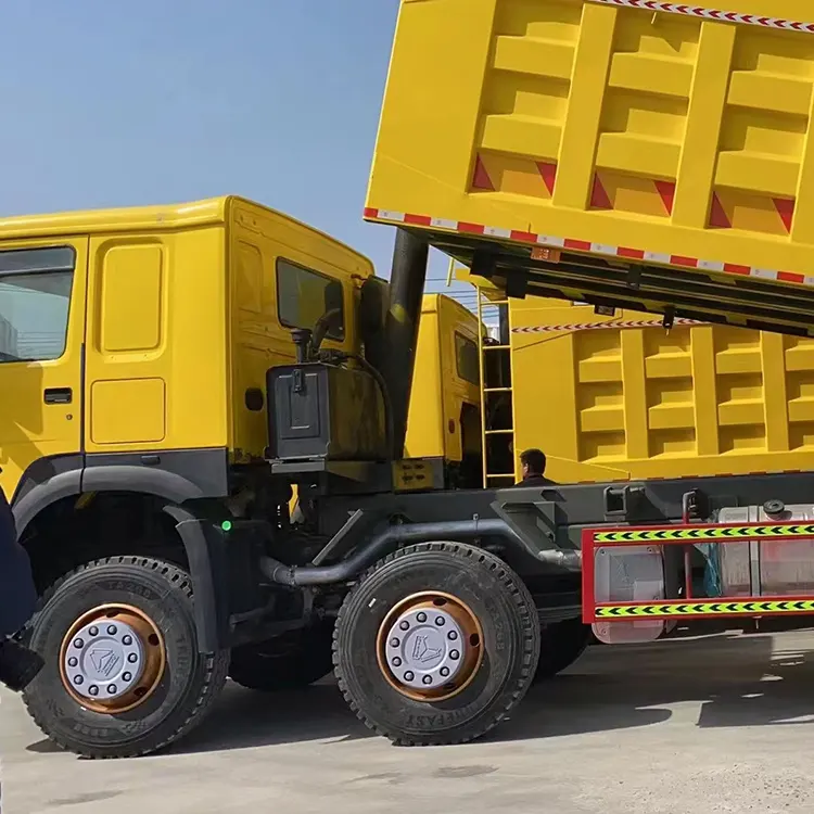 Sinotruk 25 tons 6x4 dumper Camera 12 Heavy Truck 2027 Howo dumper in vendita 371HP 10 Wheeler ribaltabile nuovissimo manuale 6*4