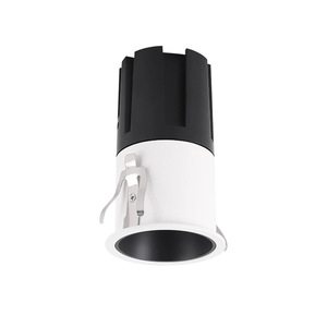 ไฟสปอตไลท์ LED อลูมิเนียม CRI 95+ คุณภาพสูงจากโรงงานโดยตรง สำหรับร้านขายเสื้อผ้า ตู้โชว์ไวน์ ตู้โชว์สินค้า ให้เอฟเฟกต์แสงแบบ Star-Field รูรับแสงขนาดเล็ก - Product Image 4
