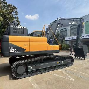 Excavatrice sur chenilles Hyundai HX230L d'occasion, 23 tonnes, moteur Cummins B7, godet de 1,2 m³ avec ligne de brise-roche standard pour travaux miniers intensifs - Product Image 1