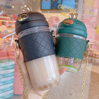 Chine prix de gros bouteille d'eau en plastique transparente pour enfants sans BPA avec paille pour le sport et la paille