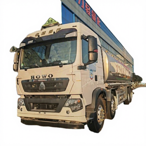 Camión Cisterna Howo 8x4 de Bajo Precio, 30000 Litros, Vehículo de Transporte de Diésel para Distribución de Combustible - Product Image 2