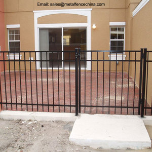 Fournisseur de la Chine Clôture <span class=keywords><strong>tubulaire</strong></span> galvanisée <span class=keywords><strong>Piscine</strong></span> <span class=keywords><strong>tubulaire</strong></span> à dessus plat/Clôture de jardin à vendre - Product Image 4