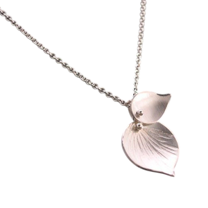 Collier en métal élégant et tendance, nouvelle arrivée, design tendance, vente chaude, 2025 - Product Image 2