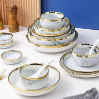 Assiettes en céramique réutilisables et services de vaisselle en porcelaine en gros, avec couleur et logo personnalisés, pour la vaisselle de fête et de mariage