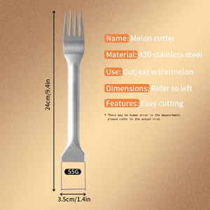 Stampo per Anguria Quadrato in Acciaio Inox 430 con Logo Personalizzato, Affettatrice 2-in-1 con Forchetta per Verdure - Product Image 4