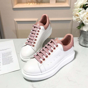 2026 Baskets décontractées de créateur de haute qualité, style de marche de luxe, en cuir véritable et toile tendance - Product Image 4