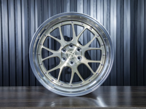 Jantes forgées de haute qualité en deux parties, finition <span class=keywords><strong>champagne</strong></span> doré brossé + baril poli et boulons argentés, pour Dodge Viper GTS 1997 - Product Image 1