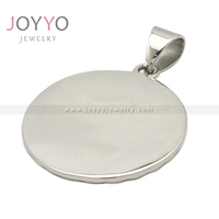 Bijoux anciens, pendentif médaille en acier inoxydable doré avec charme Saint-Georges et le dragon, symbole de la bonne défaite du mal, accessoires