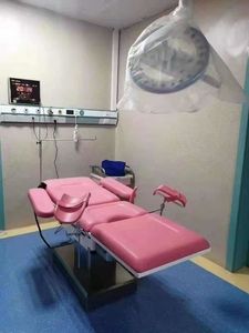 Lit d'Examen Gynécologique Manuel d'Hôpital avec Étriers Fauteuil Gynécologique Manuel <span class=keywords><strong>Table</strong></span> d'Opération Gynécologique Médicale - Product Image 3