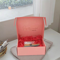 Échantillon gratuit, boîte d'expédition rigide en carton ondulé de couleur rose avec logo personnalisé, matériaux recyclés et gaufrage