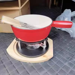 Enamel besi cor peralatan masak coklat keju <span class=keywords><strong>Fondue</strong></span> <span class=keywords><strong>Set</strong></span> pemasak susu Enamel pegangan panjang peralatan dapur besi cor Enamel