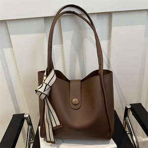 Sac à main pour femme en cuir PU de haute qualité, sac à bandoulière rétro minimaliste pour femme - Product Image 2