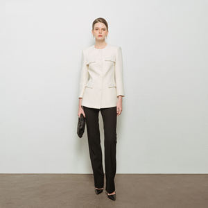 Chaqueta de lana marfil Fácil de llevar Transpirable ELEGANTE Regular Cada producto en una bolsa de poliéster Hecho en Vietnam Fabricante - Product Image 3