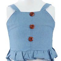 Ensemble assorti d'été 2 pièces en jean léger pour petites filles : Crop top à bretelles spaghetti à volants et boutons en bois, et short taille haute à nœud