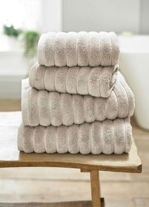 Ensemble de serviettes de bain Zerotwist avec logo personnalisé, 100% coton BCI, velours doux, haute absorption, écologique, durable, texture côtelée - Product Image 6
