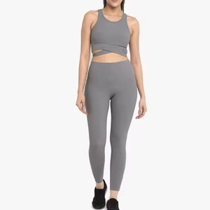 Ensembles de yoga pour femmes sur mesure avec logo, respirants, taille haute, grandes tailles, ajustables, quantité en gros, prix abordable - Product Image 1