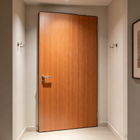 Puerta Exterior Insonorizada de Madera Maciza de Teca de Alta Calidad, Diseño Moderno para Sala de Estar, Acabado con Vetas de Madera Natural