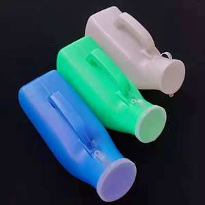 Urinoir pour personnes âgées avec couvercle Pot de chambre en plastique pour hommes et femmes - Product Image 1