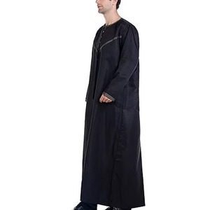 Vêtements traditionnels islamiques pour hommes pakistanais Jubbah Thobes prix de gros accessoires musulmans adultes Jubba à vendre personnalisé - Product Image 4