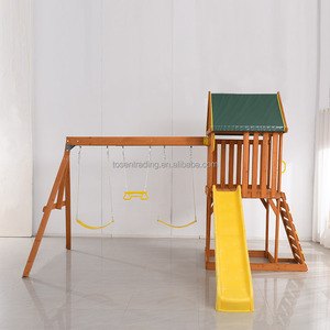 Columpio de madera familiar con casita de juegos, tobogán amarillo y rocas para escalar, juego de patio trasero para jardín - Product Image 6