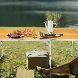 Table d'extérieur en aluminium avec finition imitation bois réaliste - Product Image 2