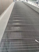 Plateforme de passerelle en acier galvanisé antidérapant, grilles en acier galvanisé à chaud, grilles en acier plat