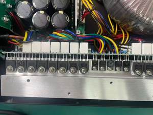เพาเวอร์แอมป์ AQ8000 4x800W คลาส <span class=keywords><strong>A</strong></span> แบบติดตั้งบนแร็ค โครงโลหะ สำหรับระบบเสียง KTV เวที ดีเจ งานแต่งงาน และระบบเสียงประกาศ - Product Image 3