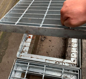 Cadre de drainage <span class=keywords><strong>en</strong></span> acier doux <span class=keywords><strong>Galva</strong></span> 1m et grille <span class=keywords><strong>en</strong></span> acier galvanisé - Product Image 6