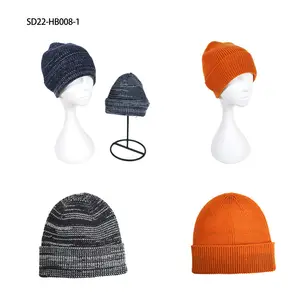 Cappelli beanie in mohair lavorati a maglia jacquard con ricamo antistatico con logo personalizzato all over print