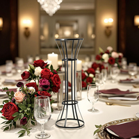 Support de table à fleurs en métal doré pour la décoration de centre de table de mariage