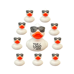 Bán Buôn Biểu Tượng Tùy Chỉnh Mini PVC Nhựa Nổi Vịt Cao Su Màu Trắng Vịt Cho Halloween Phục Sinh Vàng Kỳ Nghỉ Vinyl Bunny Tắm Đồ Chơi - Product Image 1