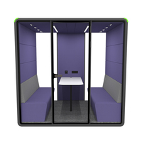 Cabina de Trabajo Moderna y Silenciosa, Personalización de Alta Gama, Insonorizada, con Escritorio Compacto de Laminado y Sofá Acolchado para 4 Personas