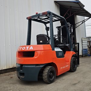 Chariot élévateur Toyota 3T d'occasion à bas prix, chariot élévateur 4x4 Toyota FD30 diesel d'occasion - Product Image 3