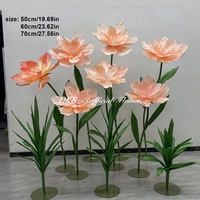DKB Wholesale Ensemble de 10 fleurs géantes en papier tendance couleur champagne, autoportantes, pour la décoration de bars, centres commerciaux et événements